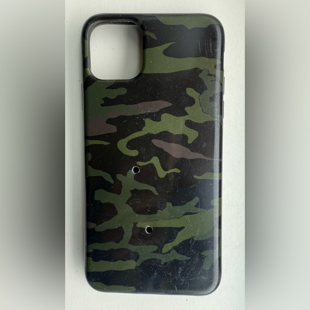 Loopy Case RIGHTY Camo IPhone 11 PRO MAX Green and Black Phone Case